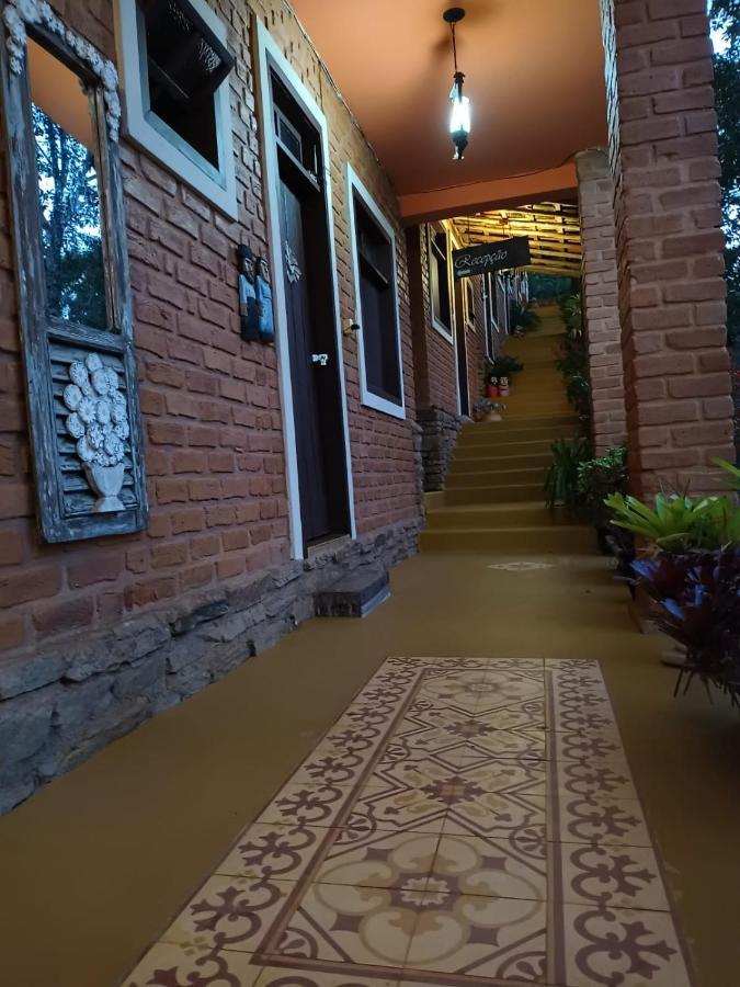 Suites Canela De Ema - Ibitipoca Conceição da Ibitipoca Buitenkant foto