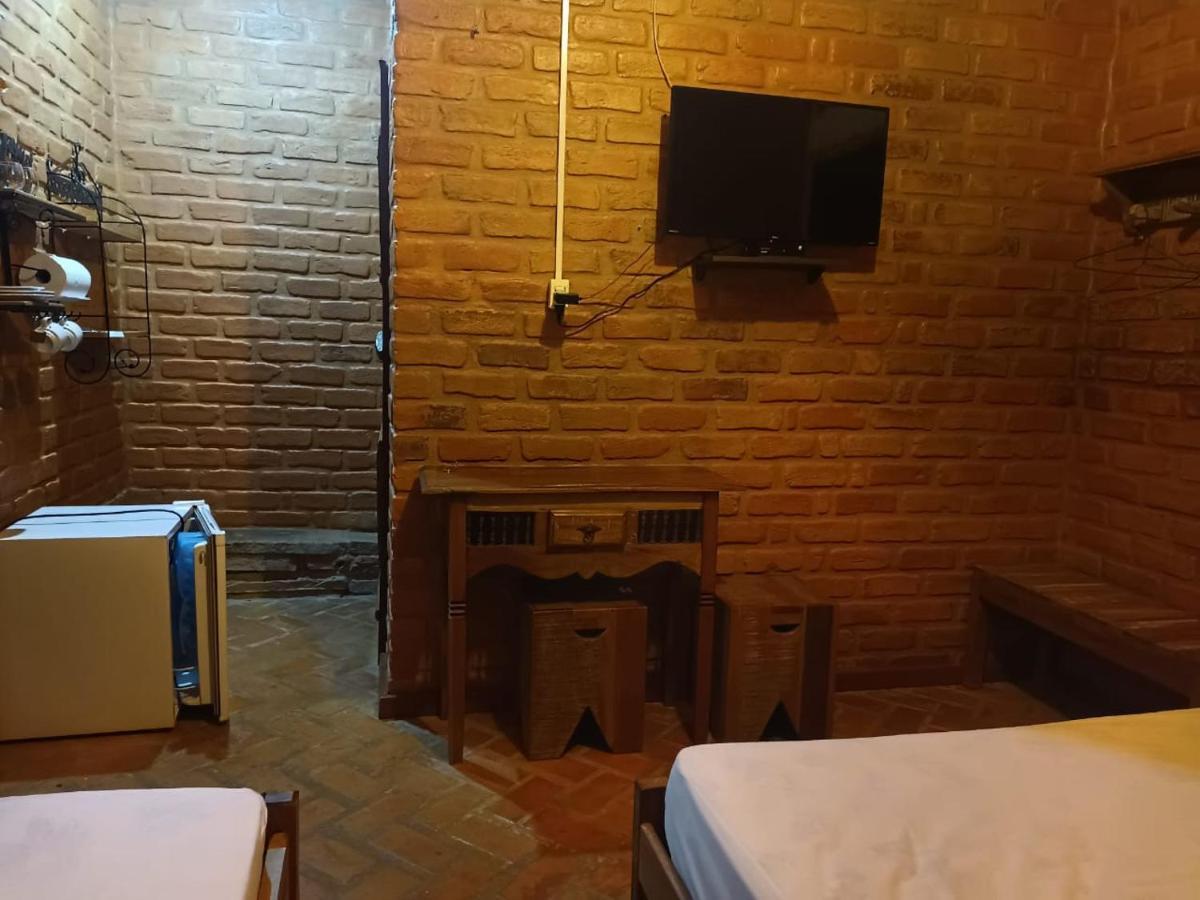 Suites Canela De Ema - Ibitipoca Conceição da Ibitipoca Buitenkant foto